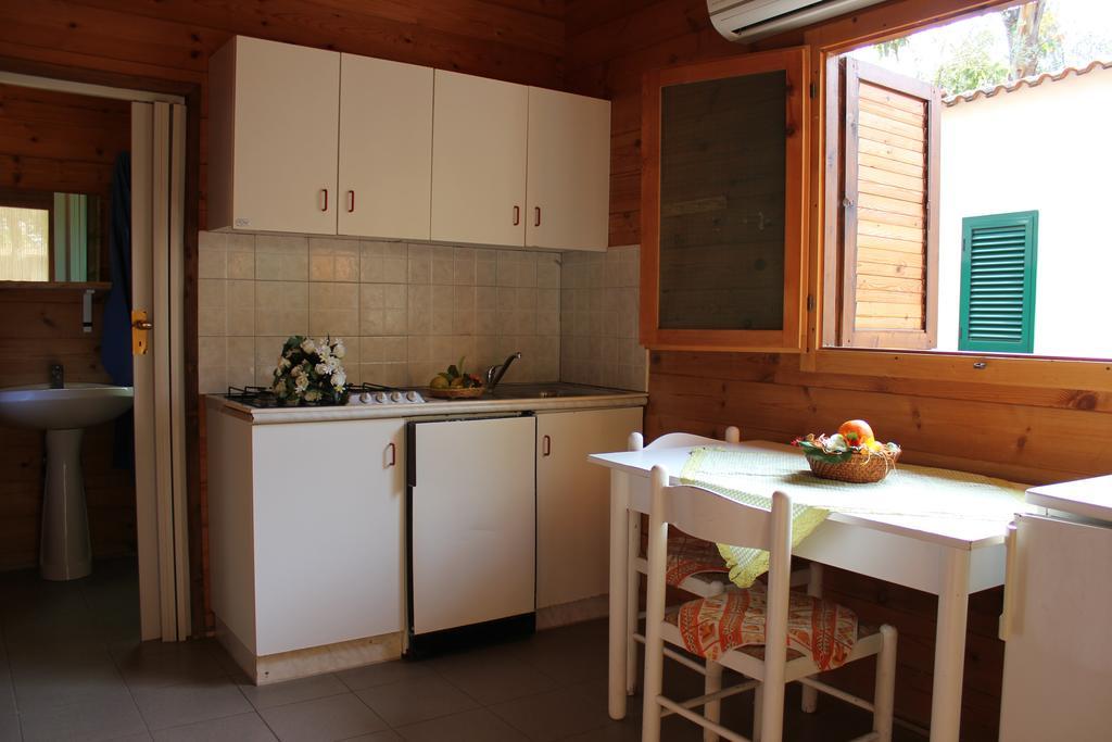 Residence Village Lido Del Gargano Rodi Garganico Chambre photo